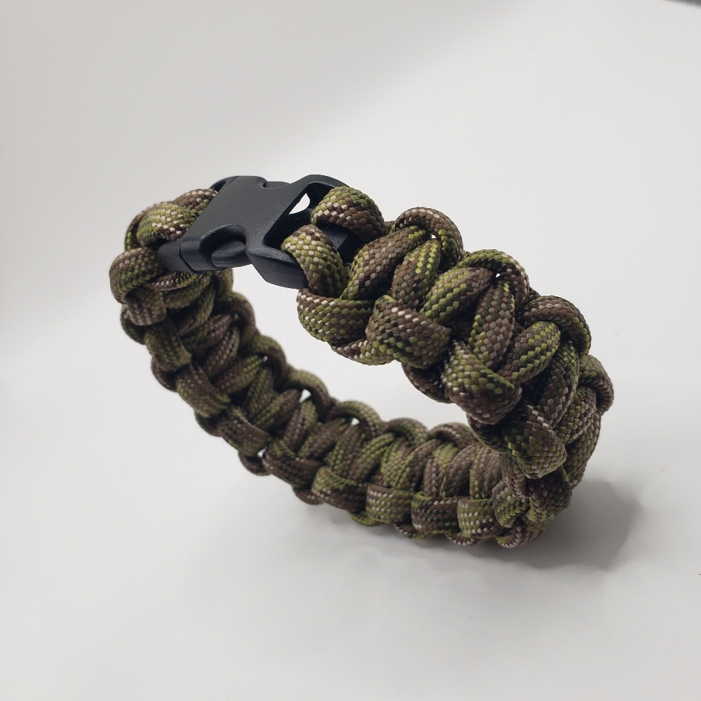 Camouflage Paracord Bracelet